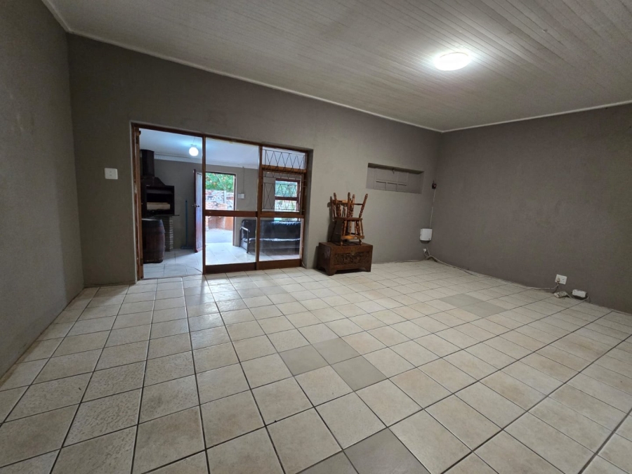 Commercial Property for Sale in Theescombe Eastern Cape